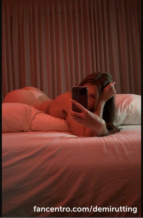 Demi Rutting art model gallery