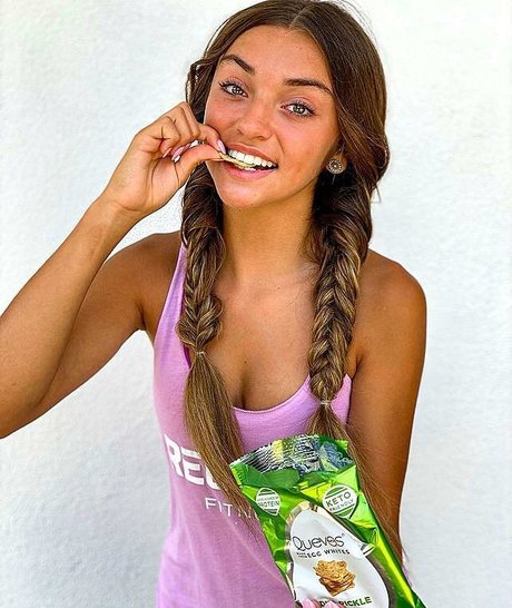 Penelope East Chexit xxx actress pics