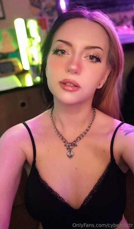 cybercllctr pornstar art archive