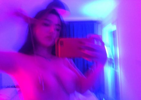 nadeleine star adult picture