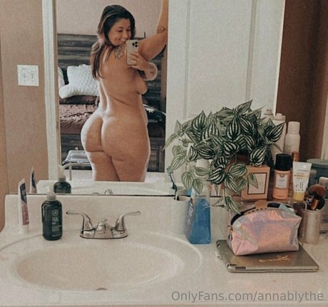 annablythe pretty actress pic