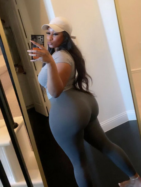 Itsteedy_ erotic actress galleries