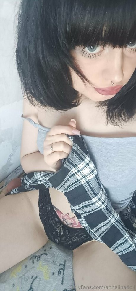 anhelinadoll naked actress gallery