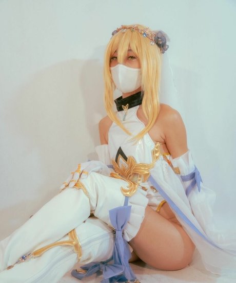 Yawarakai Luna pretty star picture