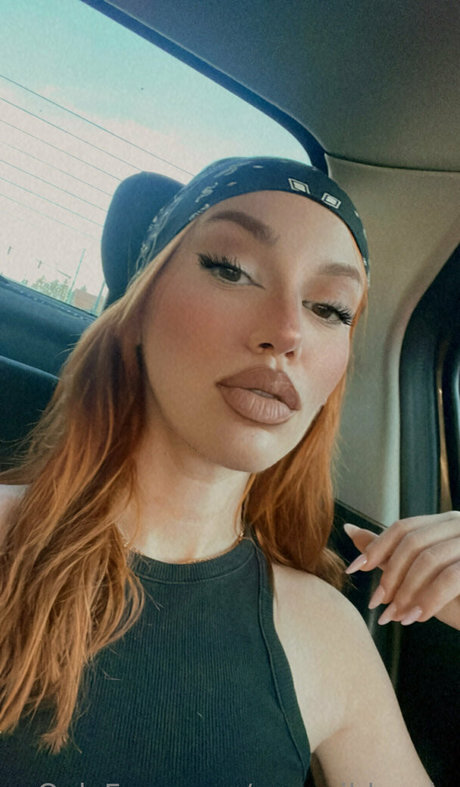 saraawildee nice star photo