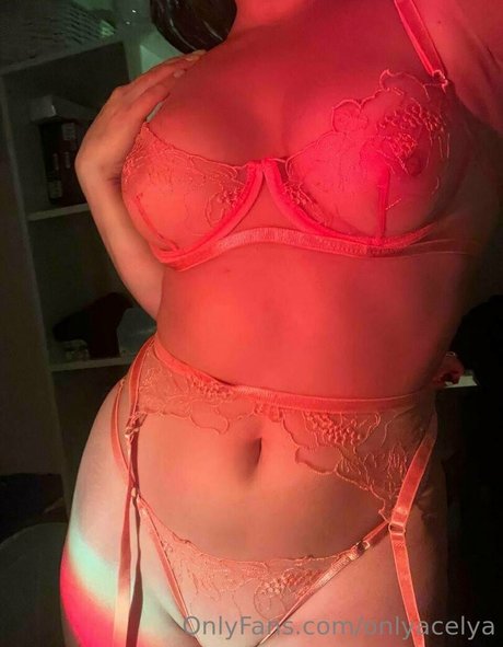 onlyacelya naked pornstar image