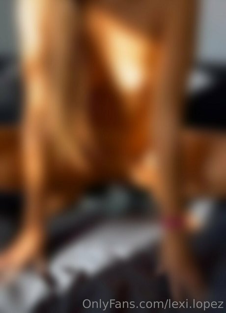 lexi lopez model image