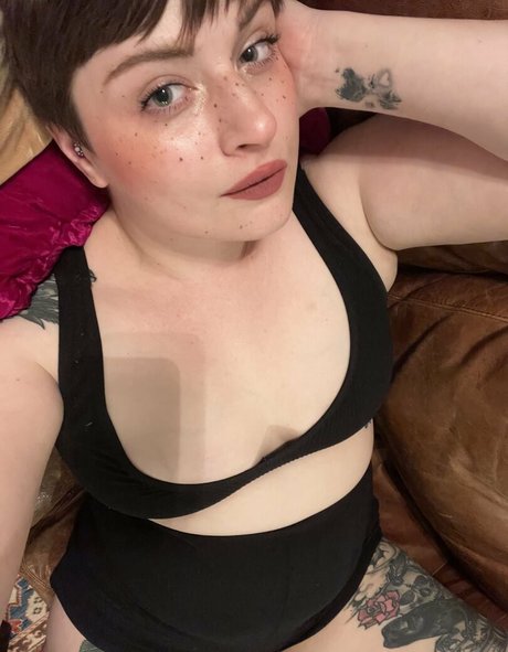 audraobscura hot actress img