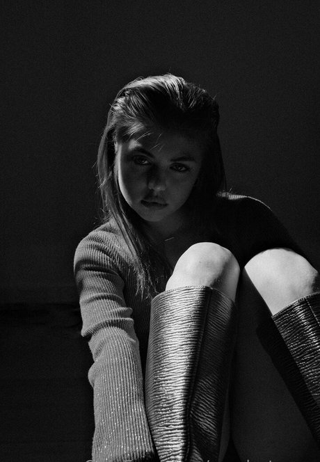 sandra tiny exclusive actress gallery