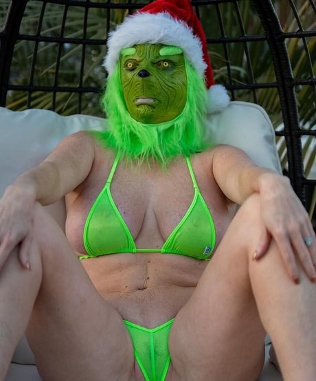 patty b bikini art model picture