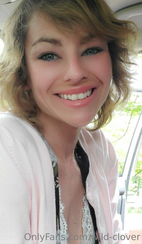 wild clover exclusive model photo