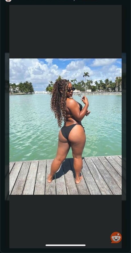 ItsReginaeCarter nude star image