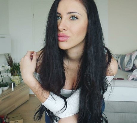 Gnu live beautiful model galleries