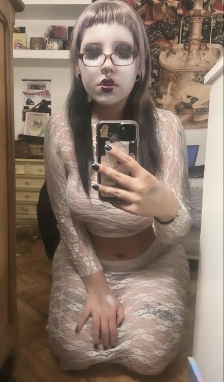 Paulaisrotting model perfect img