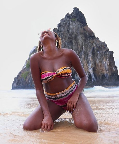 Sarah Aline star perfect picture