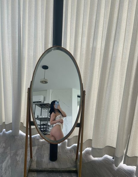 itspixie nudes actress galleries