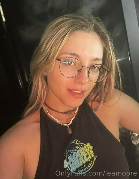 leamoore pornstar best photos
