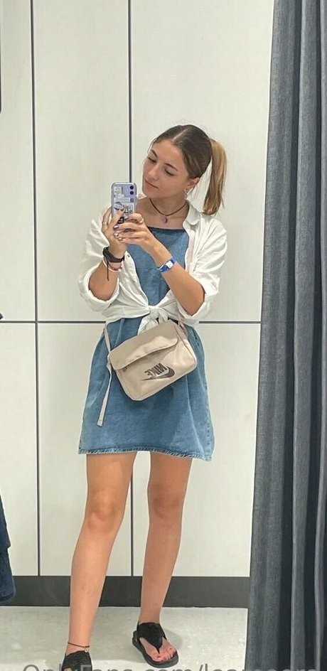 leamoore star exclusive pics