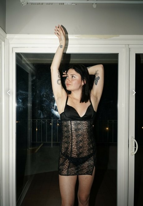 Queencassidyy naked model pics