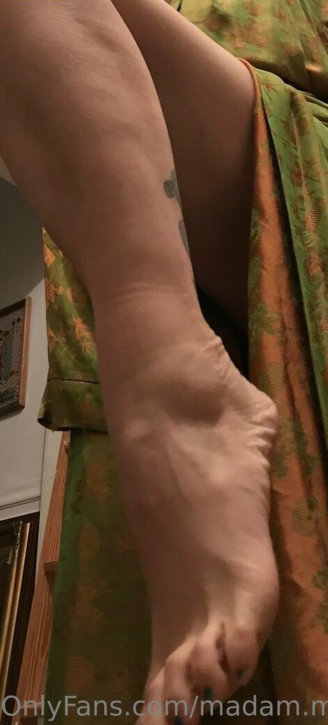 madam muriel xxx model photo