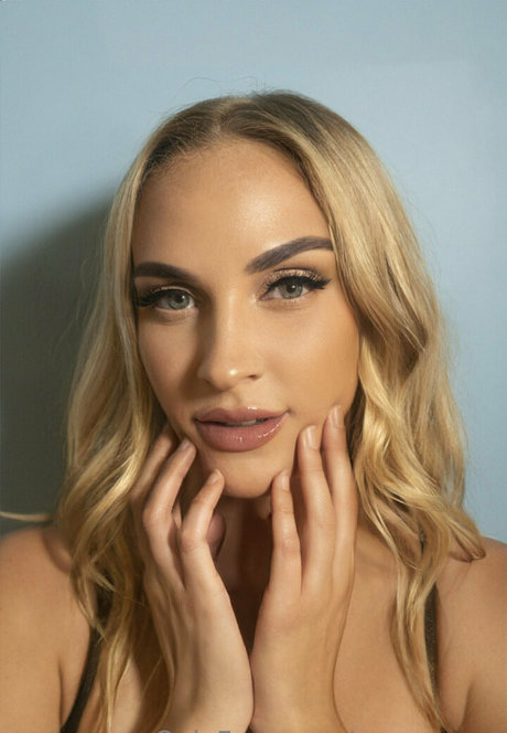 emmranna model hot pic