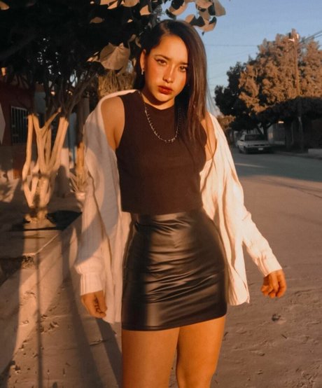 Ashly Martinez beautiful model photo