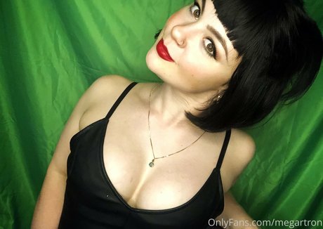 megartron erotic star image