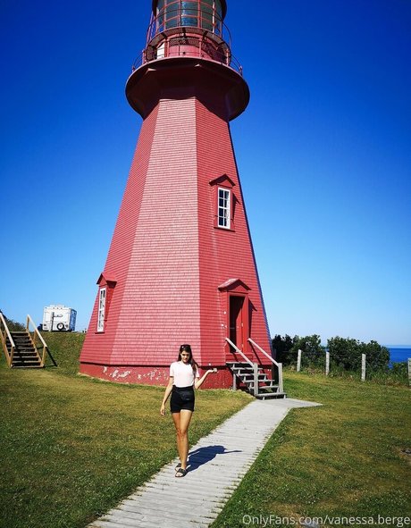 Vanessa Berge adult model galleries