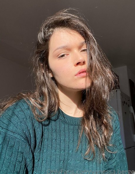 Vanessa Berge beautiful actress pics