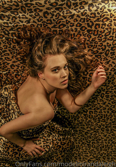 modelmirandaleigh star pretty picture