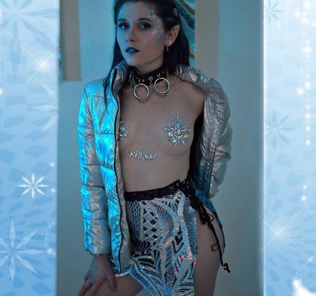 hooping meow sex model images