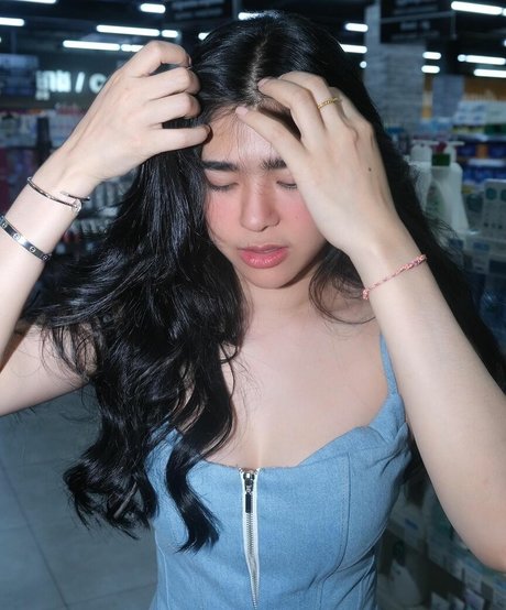 roxy luxe exclusive model photo