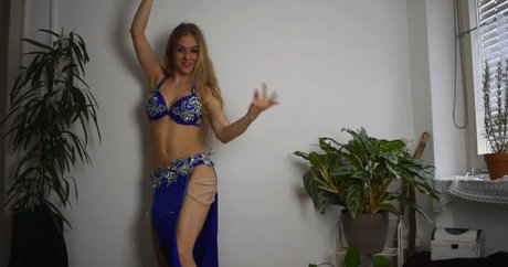 Belly Dancer Lisa model pics