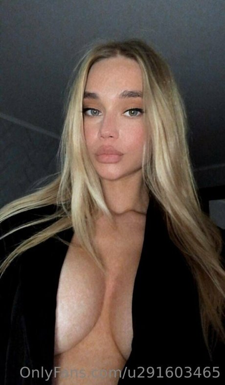 uwetpeach model top gallery