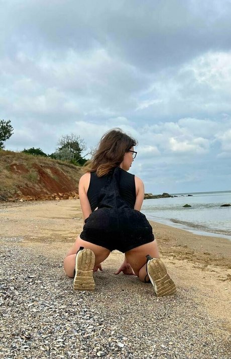 isabelraven nudes model picture