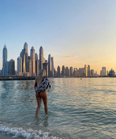 Angelika Kramer naked star img