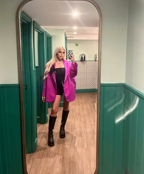 Angelika Kramer star pretty photos