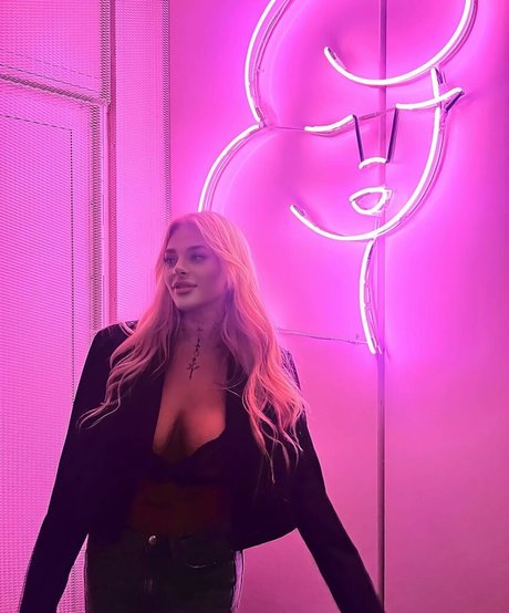 Angelika Kramer nice model galleries