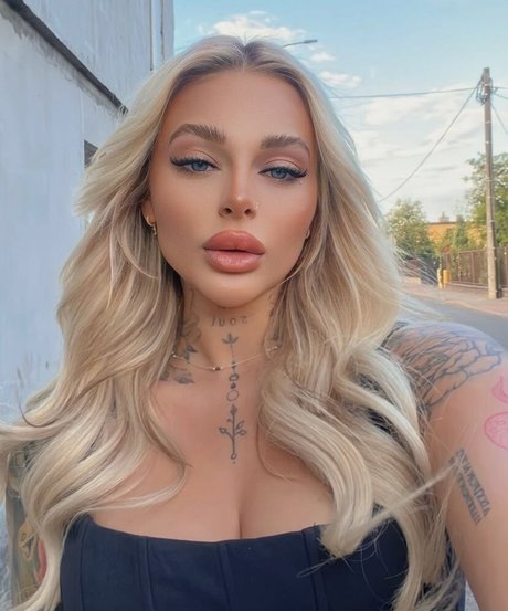 Angelika Kramer exclusive pornstar gallery