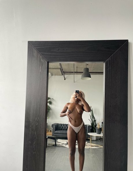 freemochakaia model porn photos