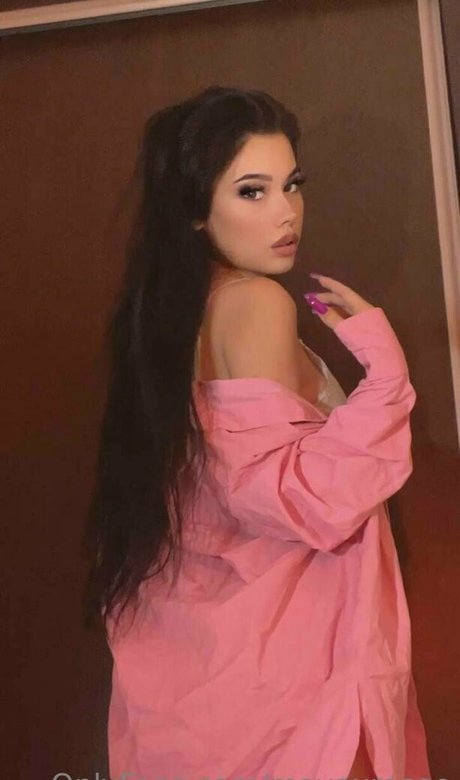 Mayaxrosee model hot photos