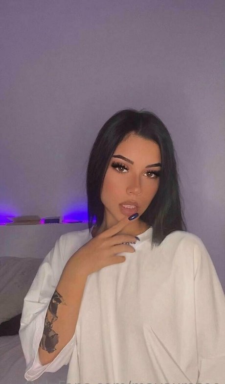 Mayaxrosee pretty pornstar galleries