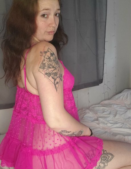 dreadfuldesire pornstar top image