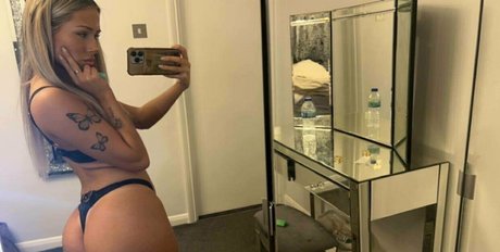 annamorae136 star sexy photos