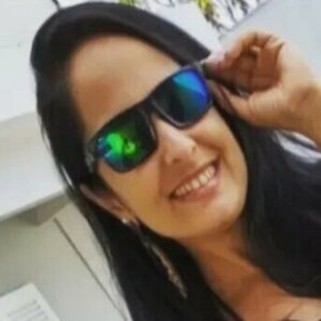 BinnaLitoral model sexy pic