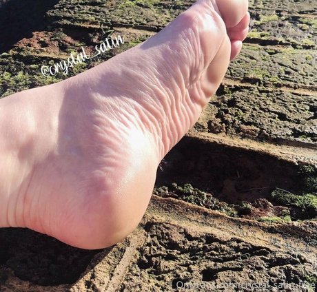 crystal satin free xxx model images