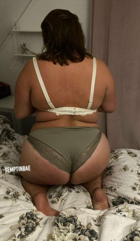 temptinbae pornstar top picture