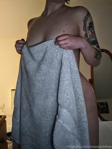 violastormfree model beautiful images