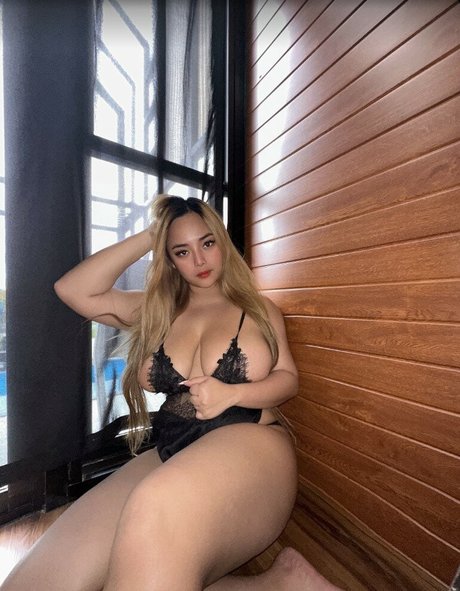 jade12 model high quality image