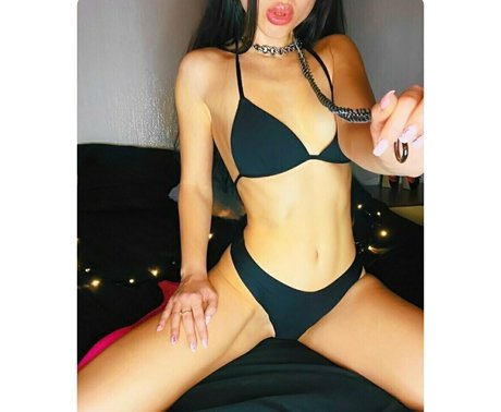 thicknbustybabefree best actress photos